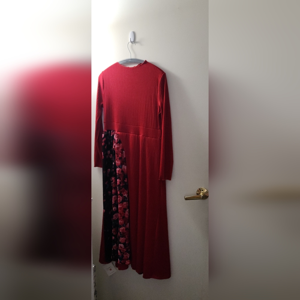 Elegant Red and Black Floral Dress